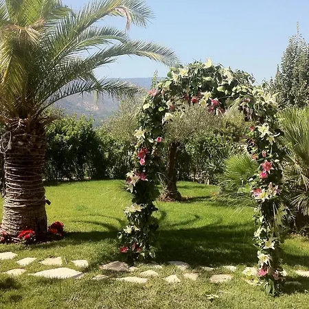 Cyriel 3* Contes (Alpes-Maritimes)